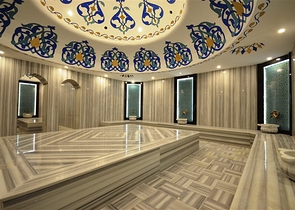 2+1 apartment in a respectable complex 50 meters from the beach in Kargicak district 