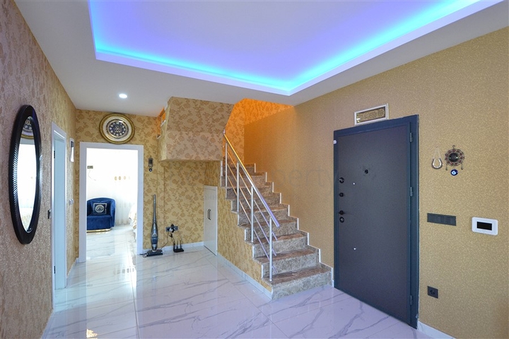 3+1 penthouse in a residential complex with infrastructure in Kargicak district