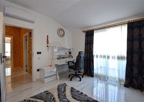 3+1 penthouse in a residential complex with infrastructure in Kargicak district