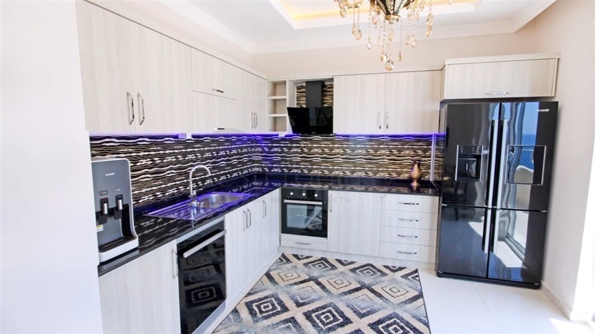 5+1 penthouse in Mahmutlar district 