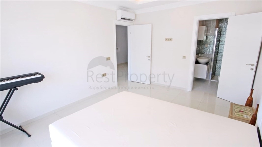 5+1 penthouse in Mahmutlar district 