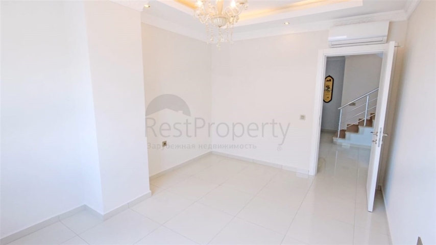 5+1 penthouse in Mahmutlar district 