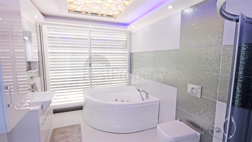 5+1 penthouse in Mahmutlar district 