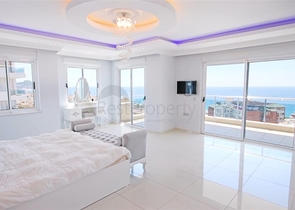 5+1 penthouse in Mahmutlar district 