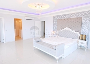 5+1 penthouse in Mahmutlar district 