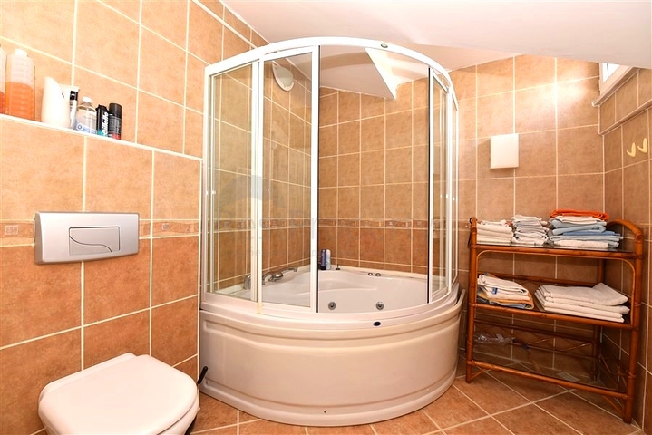 Two-bedroom furnished penthouse in the Oba area