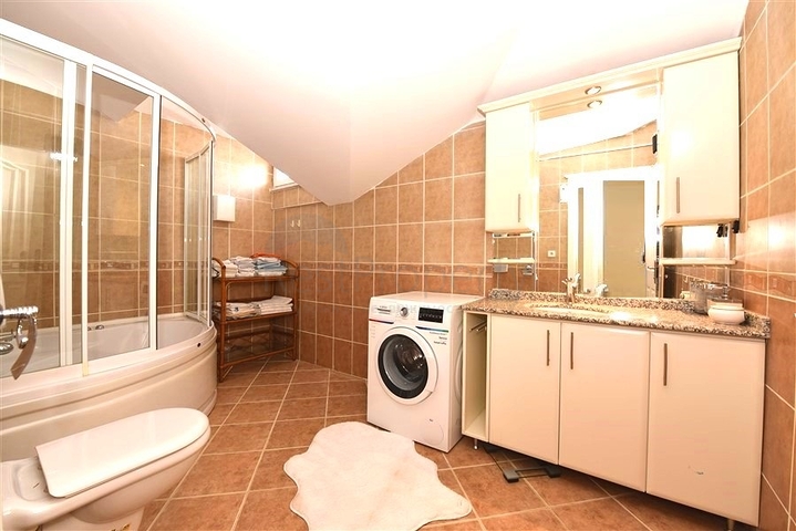 Two-bedroom furnished penthouse in the Oba area