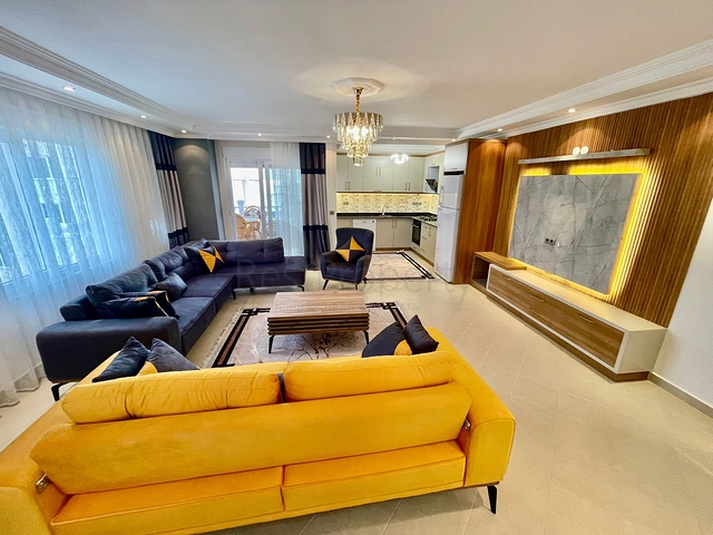 Spacious 3+1 penthouse in Avsallar district