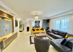 Spacious 3+1 penthouse in Avsallar district