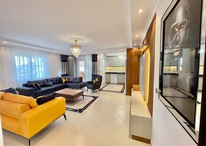 Spacious 3+1 penthouse in Avsallar district