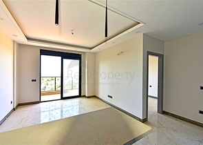 A club-type complex under construction in the Oba area