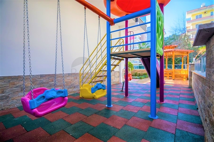 Spacious penthouse on the Mediterranean coast