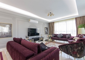 Spacious penthouse on the Mediterranean coast