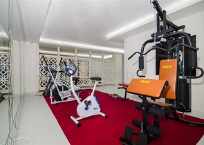 Spacious penthouse on the Mediterranean coast