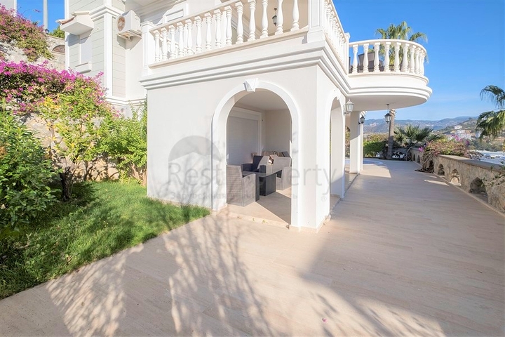 Luxury villa complex