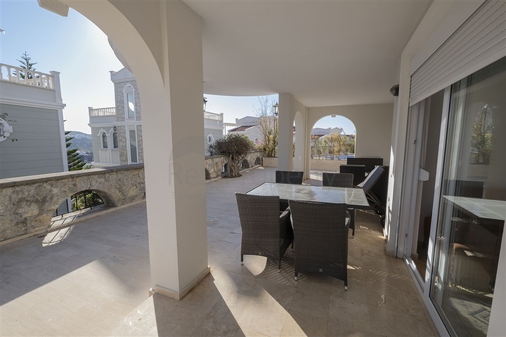 Luxury villa complex