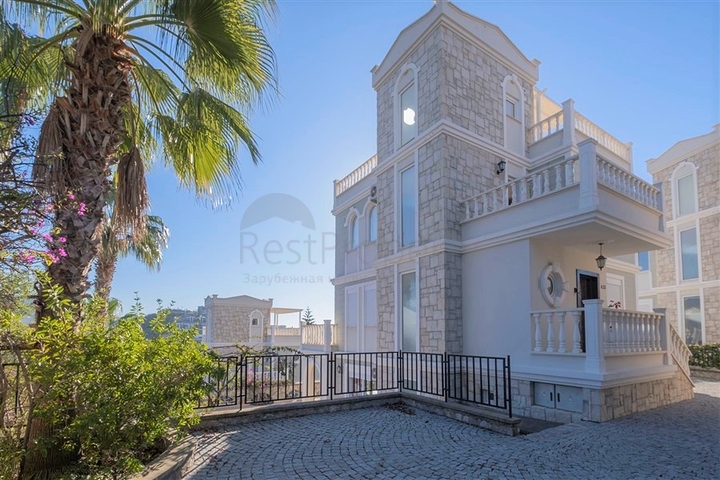 Luxury villa complex