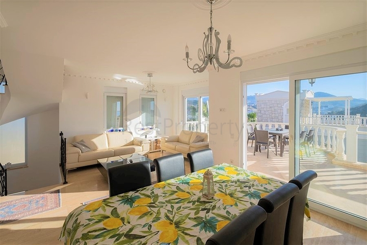 Luxury villa complex