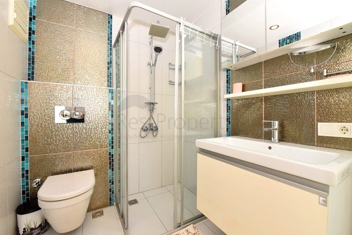 2+1 apartment 50 m from the sea in Kestel area 