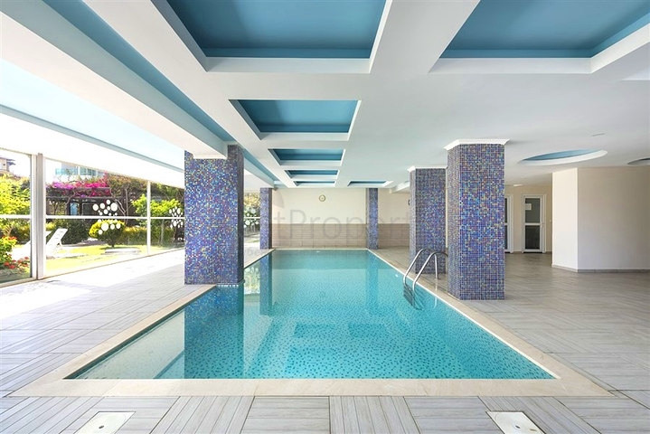 2+1 apartment 50 m from the sea in Kestel area 