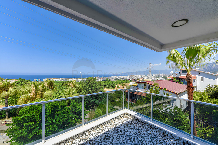 Furnished 3+1 villa in Kargicak