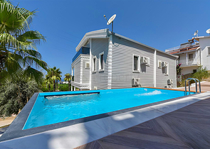 Furnished 3+1 villa in Kargicak