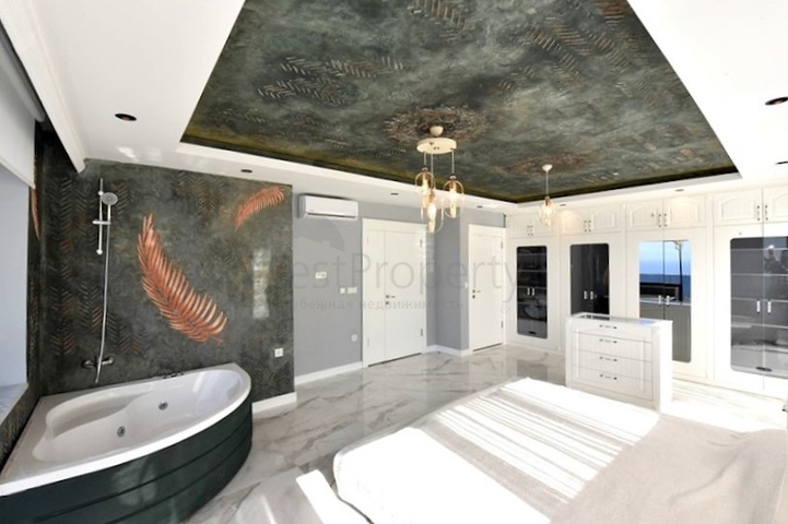 3+1 villa in the center of Alanya