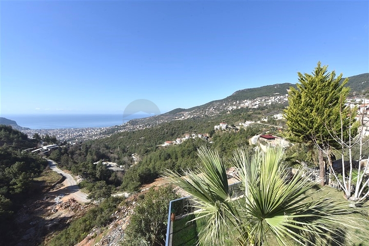 3+1 villa in the center of Alanya