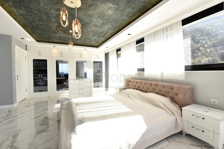 3+1 villa in the center of Alanya