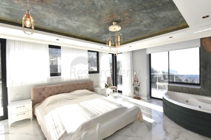 3+1 villa in the center of Alanya