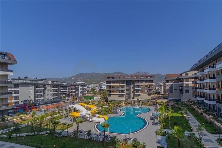 An apartment from the owner in a large-scale 1+1 complex in an elite area of Oba