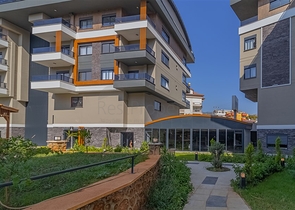 An apartment from the owner in a large-scale 1+1 complex in an elite area of Oba