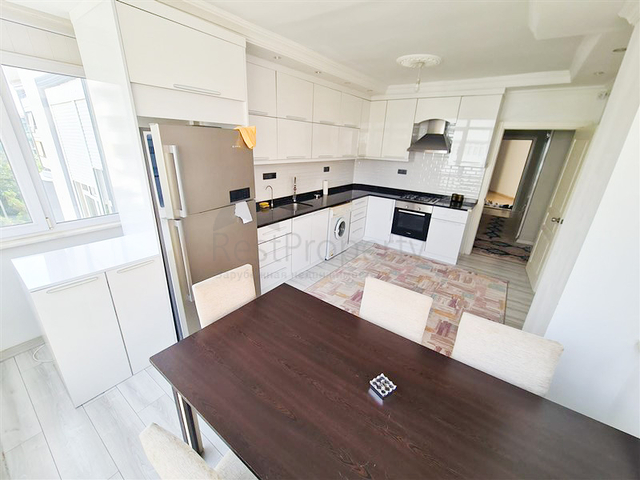 Bright and spacious apartment in the European area of Tosmur