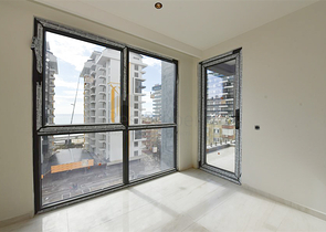 1+1 apartment on the first coastline in Mahmutlar