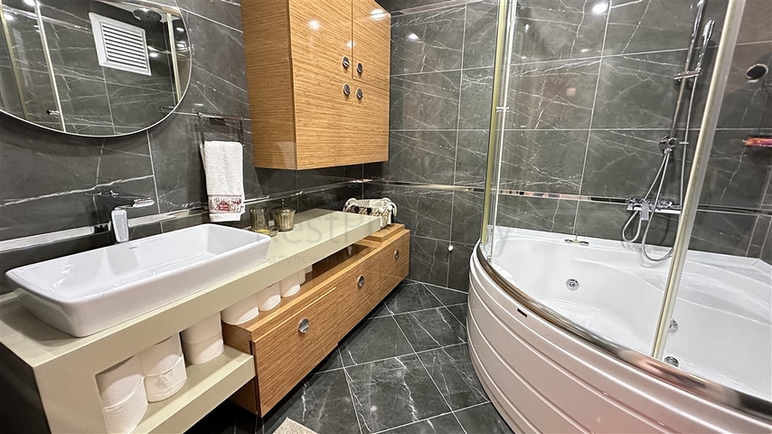 Spacious apartment with designer renovation