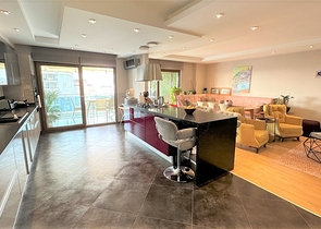 Spacious apartment with designer renovation