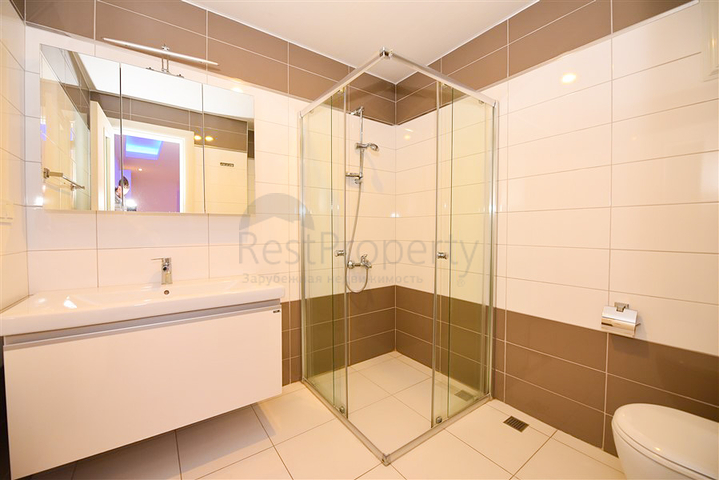 Spacious 4+1 apartment in Avsallar district