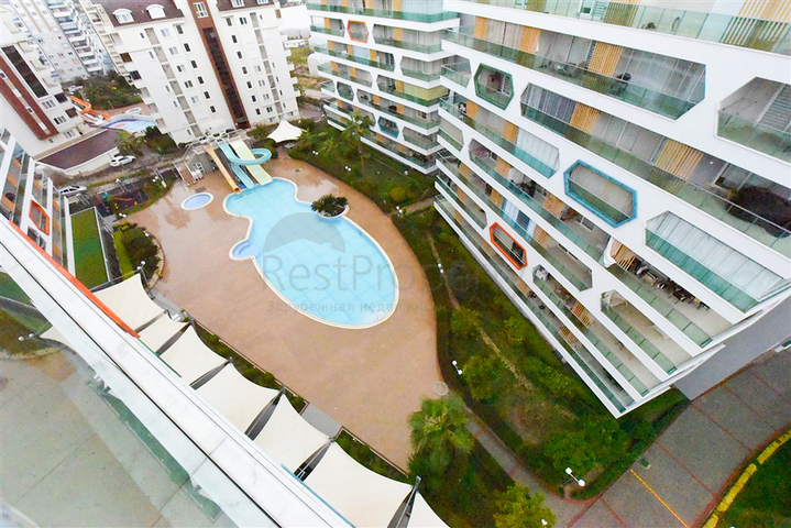 Spacious 4+1 apartment in Avsallar district