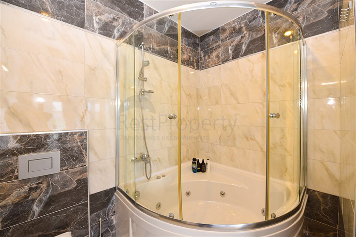 Spacious 4+1 apartment in Avsallar district