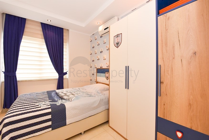 Spacious 4+1 apartment in Avsallar district