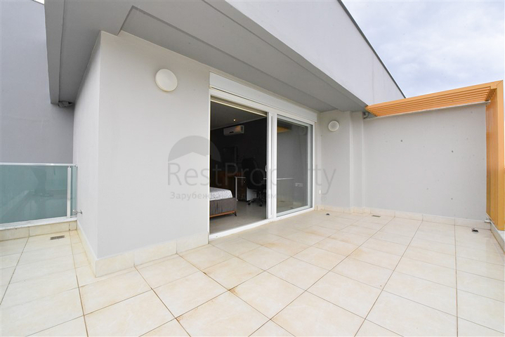 Spacious 4+1 apartment in Avsallar district