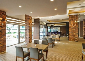 Spacious 4+1 apartment in Avsallar district