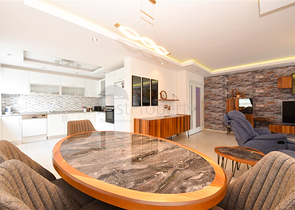 Spacious 4+1 apartment in Avsallar district