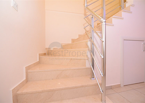 Spacious 4+1 apartment in Avsallar district