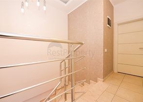 Spacious 4+1 apartment in Avsallar district