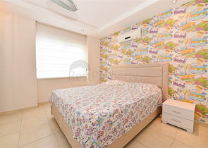 Spacious 4+1 apartment in Avsallar district