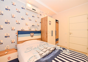 Spacious 4+1 apartment in Avsallar district