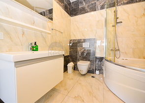 Spacious 4+1 apartment in Avsallar district