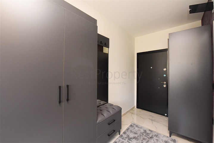 Spacious 4+1 penthouse in Cikcilli