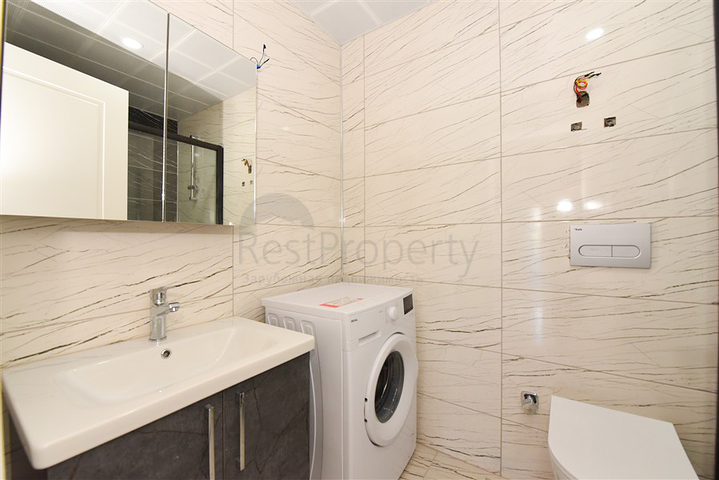 Spacious 4+1 penthouse in Cikcilli